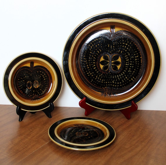 ヴィンテージ アラビア フィンランド フルクタス プレート：グンナー