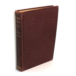 以下が含まれることがあります： Goursat著「Advanced Calculus」と金色の文字が背表紙に書かれた、マルーン色のハードカバー本。本は質感のある表紙で、使い込まれた外観をしています。