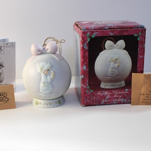 Precious Moments Ball Ornament &quot;May Your Christmas Be Merry&quot; #526940
