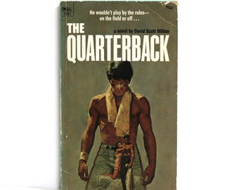 THE QUARTERBACK door David Scott Milton ~ 1e Dell Printing ~ oktober 1970