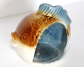 Vintage Ceramic Fish Soap Holder ~ Cute, Nice!