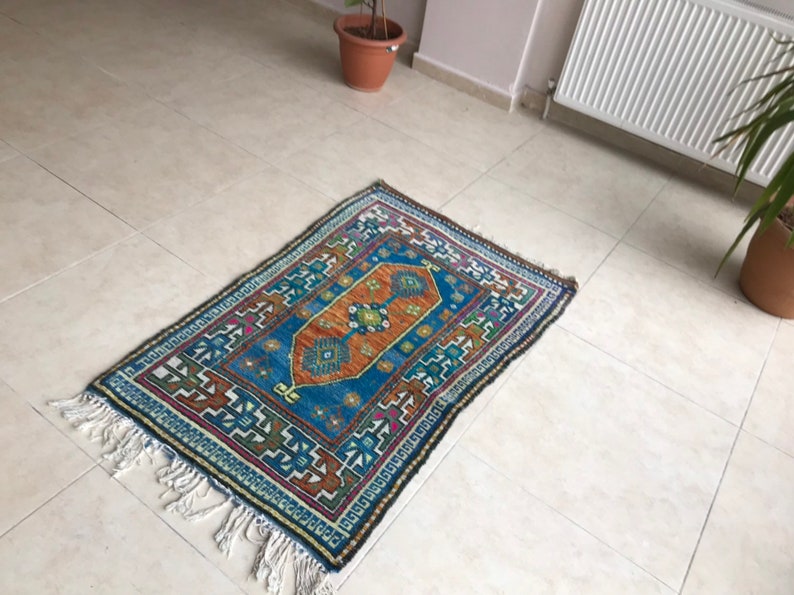 2 6x4 Ft Area Rug Turkish Vintage Image 0 1 2