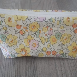 Schminkset, Schminktäschchen, Liberty-Stoff, gelbe Betsy