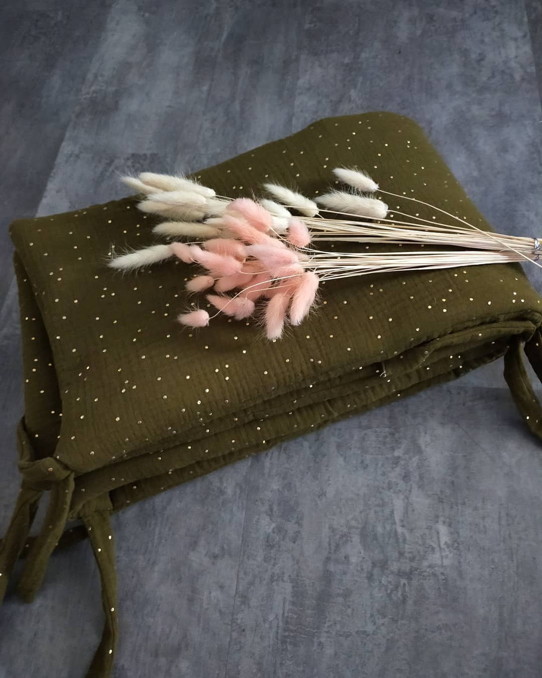 Tour de Lit Bébé, Berceau ou Couffin en Double Gaze Kaki et Doré, Liste Naissance, Déco Chambre, Fab