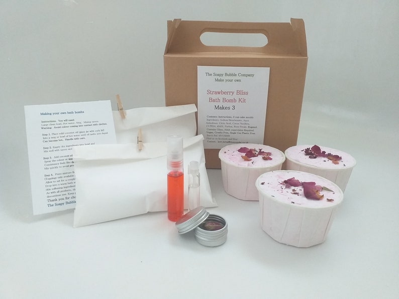 Make Your Own Bath Bombs Kit in Strawberry Bliss Vegan Palm Etsy UK