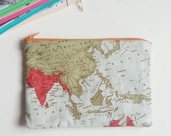 Padded case 18 x 14 cm about globe