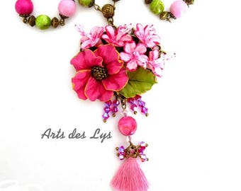 Necklace * flower delight * with Turquoise beads, Swarovski Crystal, wood