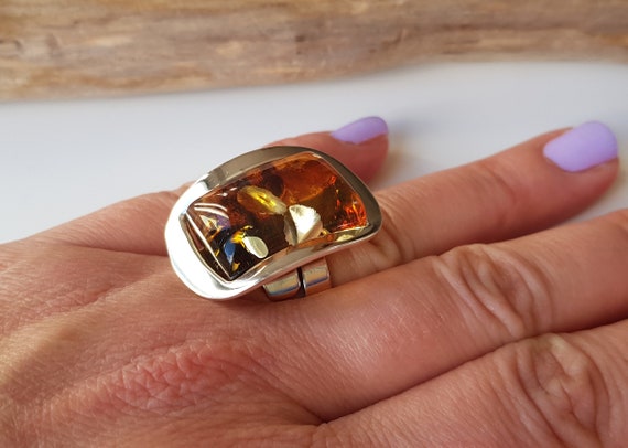Vintage Solid Golden Amber Modernist Ring Size 8 - Yourgreatfinds