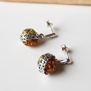 Cognac and green Baltic amber dangle earrings, Bicolor amber earrings, Modern Earrings, Amber And Sterling Silver Earrings, Amber Jewelry
