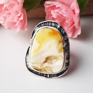 Anel de âmbar branco do Báltico, Cor âmbar rara, Anel de âmbar e prata esterlina, Anel de âmbar deslumbrante, Anel com âmbar natural, Âmbar não tratado