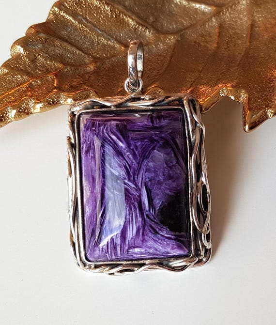 天然チャロアイト石を使用した巨大な手作りのシルバーペンダント、宝石