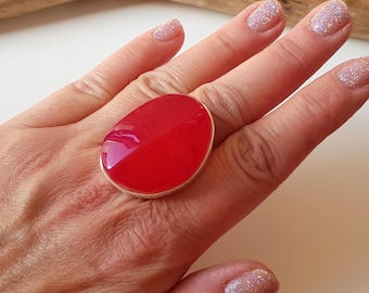 Raspberry pink amber ring, Large, faceted Baltic amber and sterling silver ring, Dark pink amber jewelry, Adjustable ring with pink amber