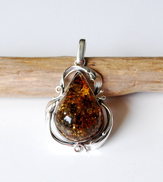 Natural Baltic Amber Drop Pendants Natural Baltic Amber Drop Pendants