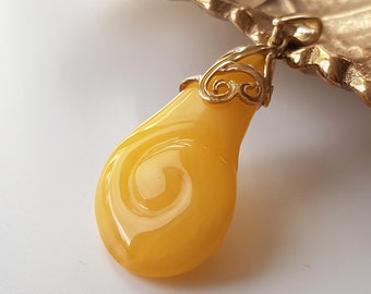 Carved amber pendant, Natural Baltic amber pendant, Butterscotch amber pendant, Amber and gold-plated silver pendant, Amber jewellery