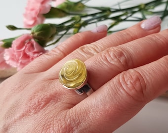 Cloudy Amber Rose Ring, Hand Carved Baltic Amber Sterling Silver Rose Ring, Amber Flower Ring, Amber ring with a cloud, Amber rose ring