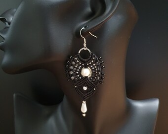 Macrame earrings handmade earrings earrings black mother of pearl