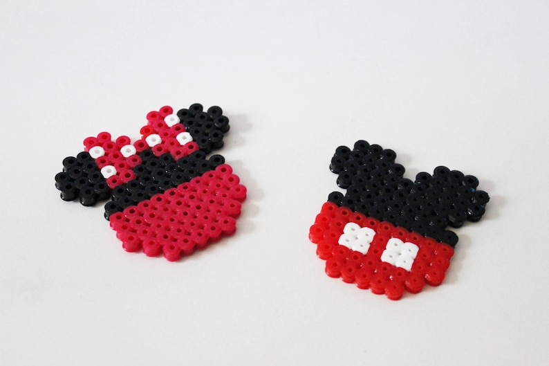 Pixel Art Mickey Et Minnie Duo Mickey et Minnie perles hama pixel art | Etsy