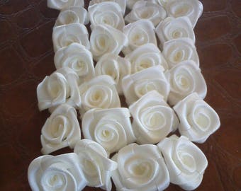 Packs of 20 Roses of satin