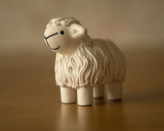 Pottery sheep
