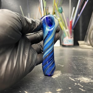 Unique Space Style Glass Pipe