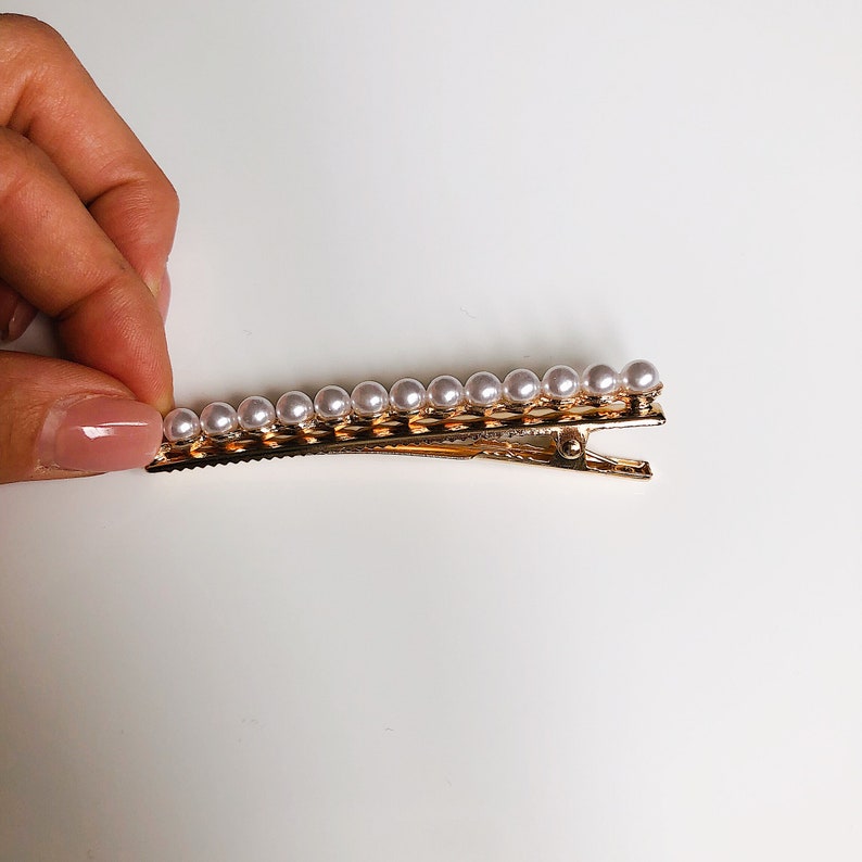 Bridal jewelry hair clip