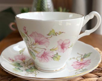 Royal Stuart Teetasse & Untertasse | Vintage feines Knochenporzellan