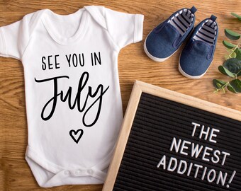 Pregnancy Announcement Bodysuit: Due Date Baby Grow
