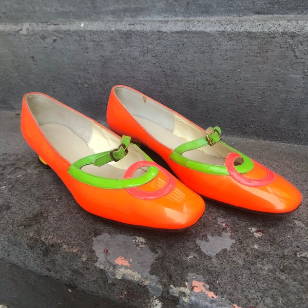 Extremely Rare 1960's Paraphernalia Designer Bright Orange, Green, Pink w/ Yellow Heel Mod Kitten Heel Size 8-8.5 Mary Jane Patent Leather