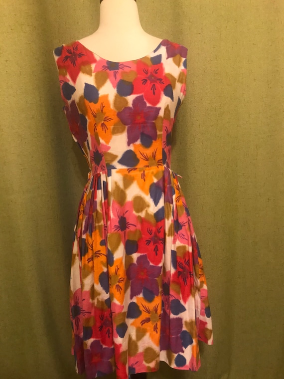 Early 1960's Floral Print Day Sleeveless Day Dress