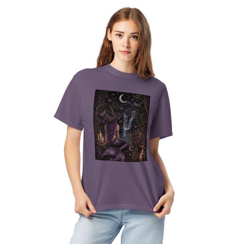 Unisex garment-dyed heavyweight t-shirt