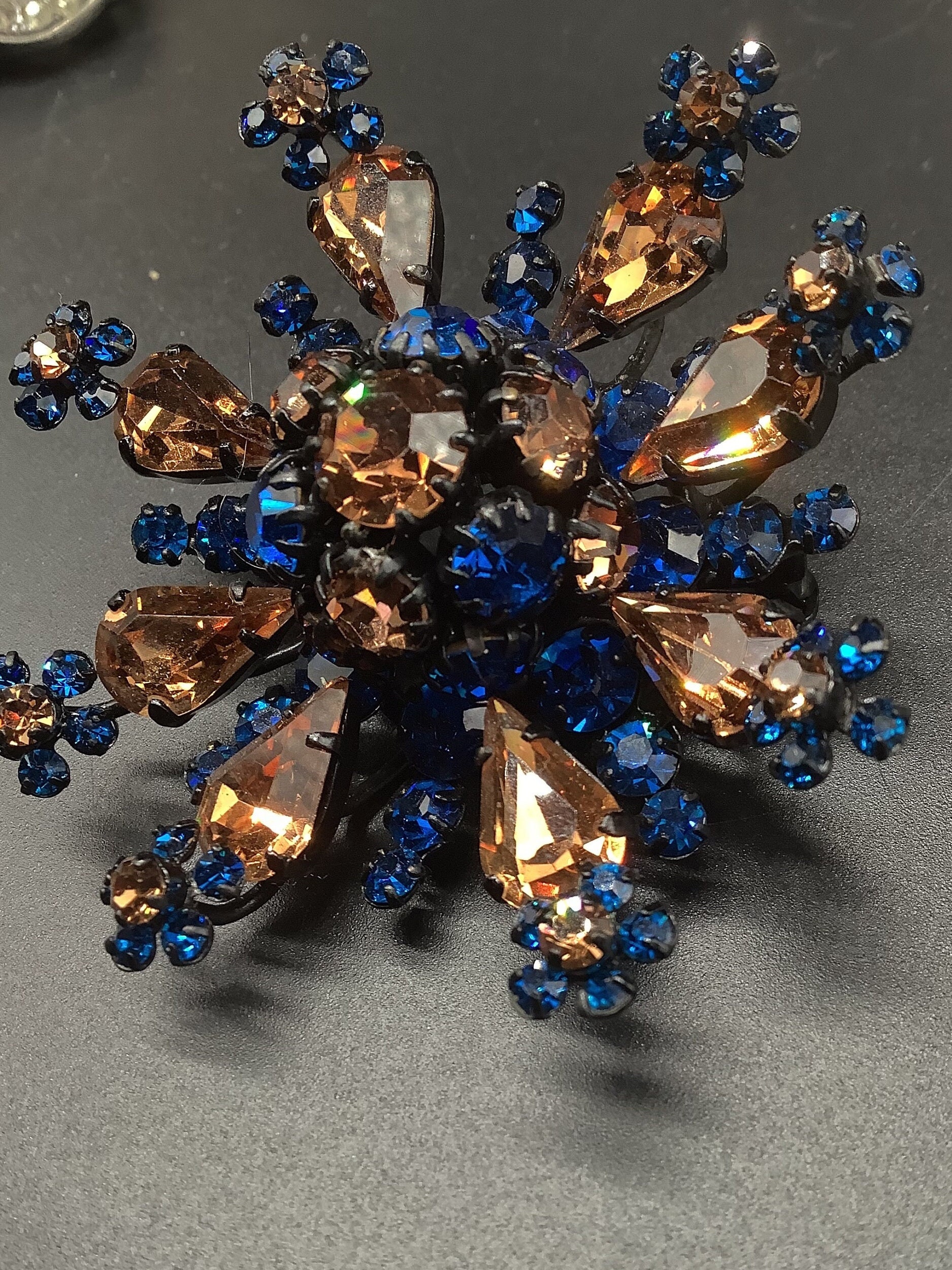 LAXPICOL Women's Sparkly Brown Crystal Flower Brooch Pin - Large, Alloy, Gift Box - View #6