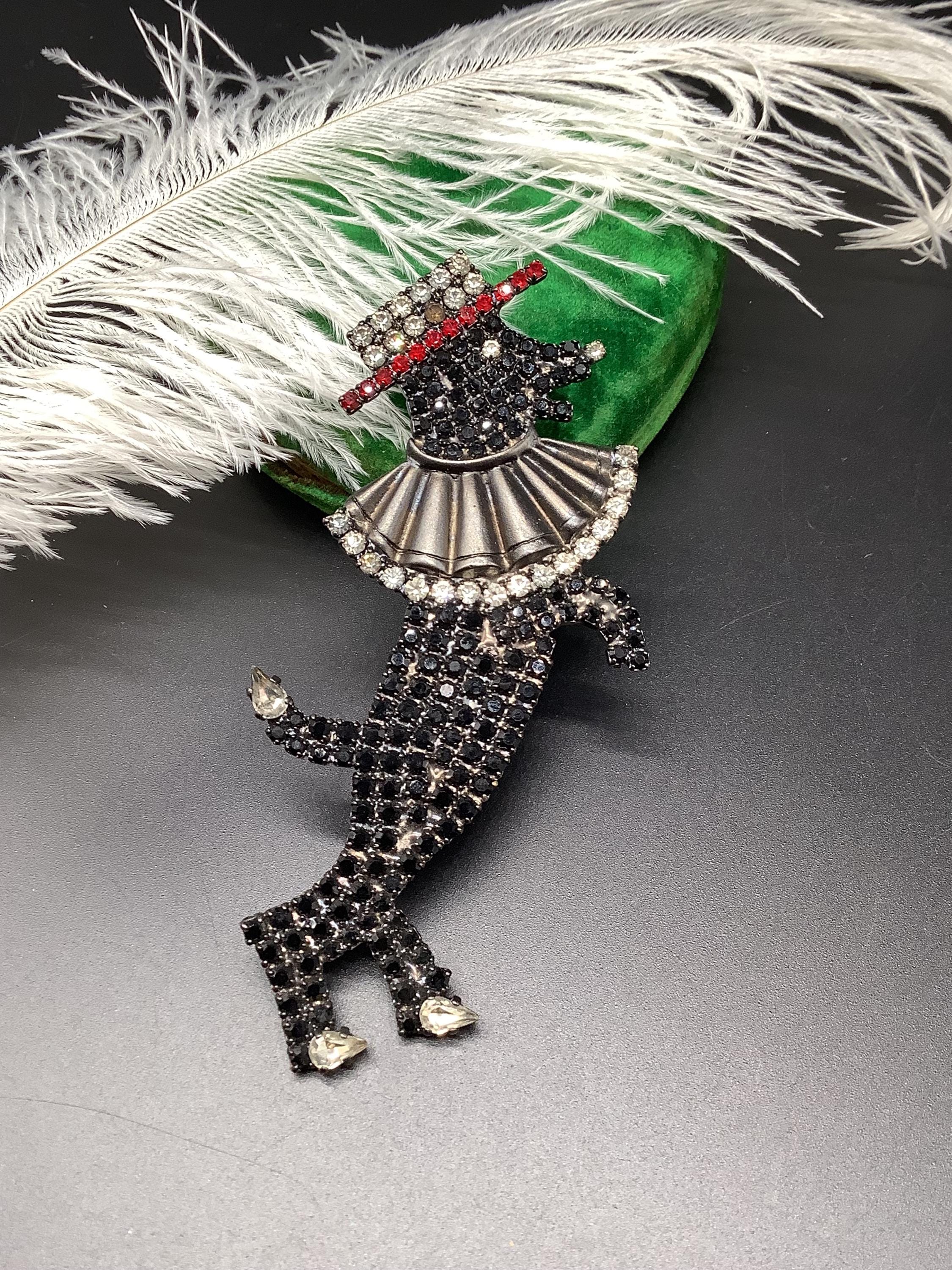 Rare Butler Wilson Brooch - Etsy