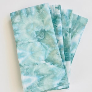 Hand-Dyed Tie Dye Cloth Napkins: Eco-Friendly Cotton Table Linens (Set of 4)