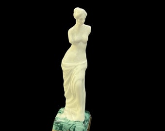 Limoges Box ~ Limoges Venus Of Milo ~ Venus Porcelain Figurine ~ Venus Porcelain Statue 7 Inches ~ Authentic Imports~ Limoges Collectables