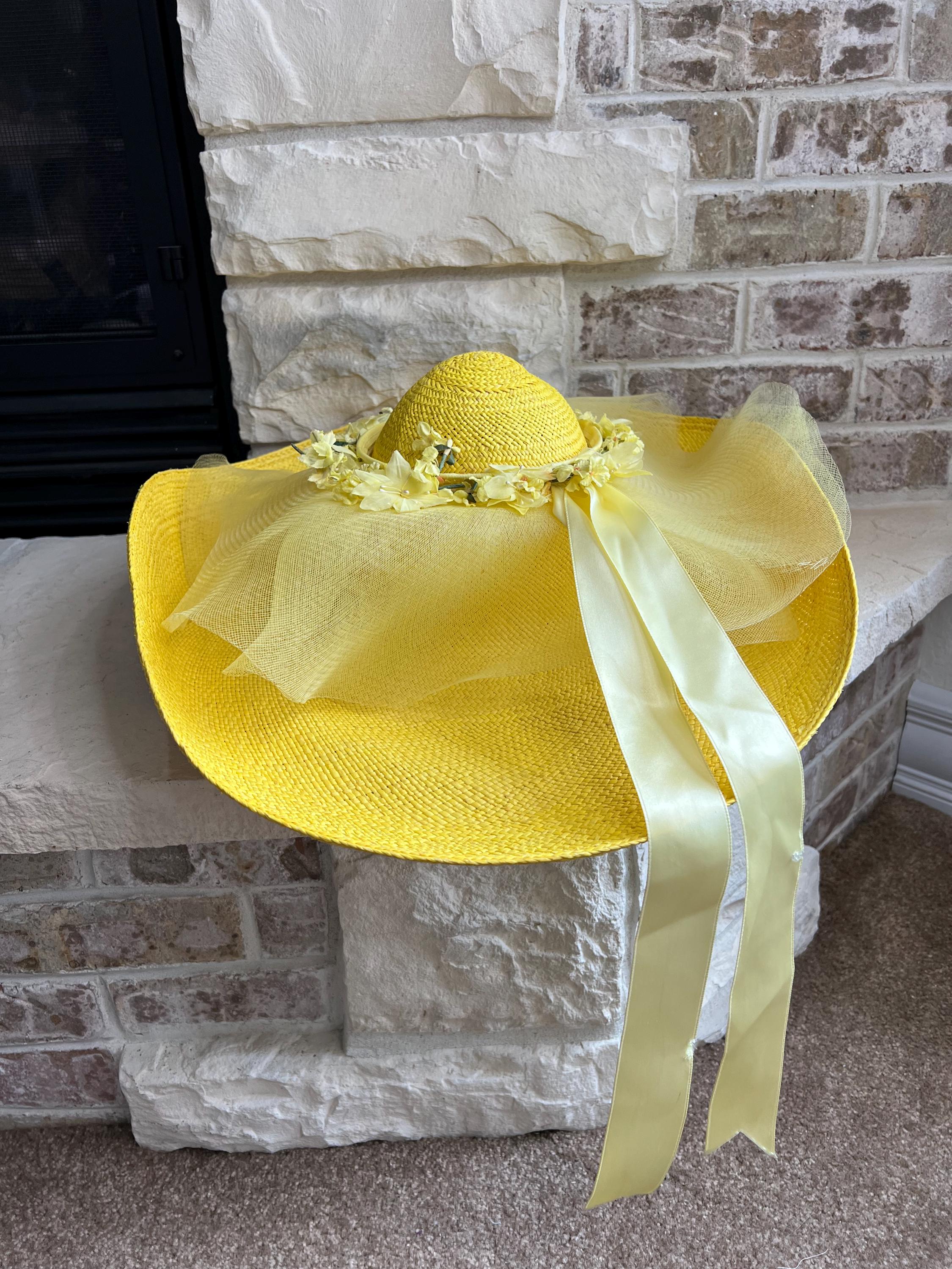 Vintage 60s Leslie James Straw Wide Brim Floral Lace Sun Hat Cream Vintage 60s Leslie James Straw Wide Brim Floral Lace Sun Hat  main image 2