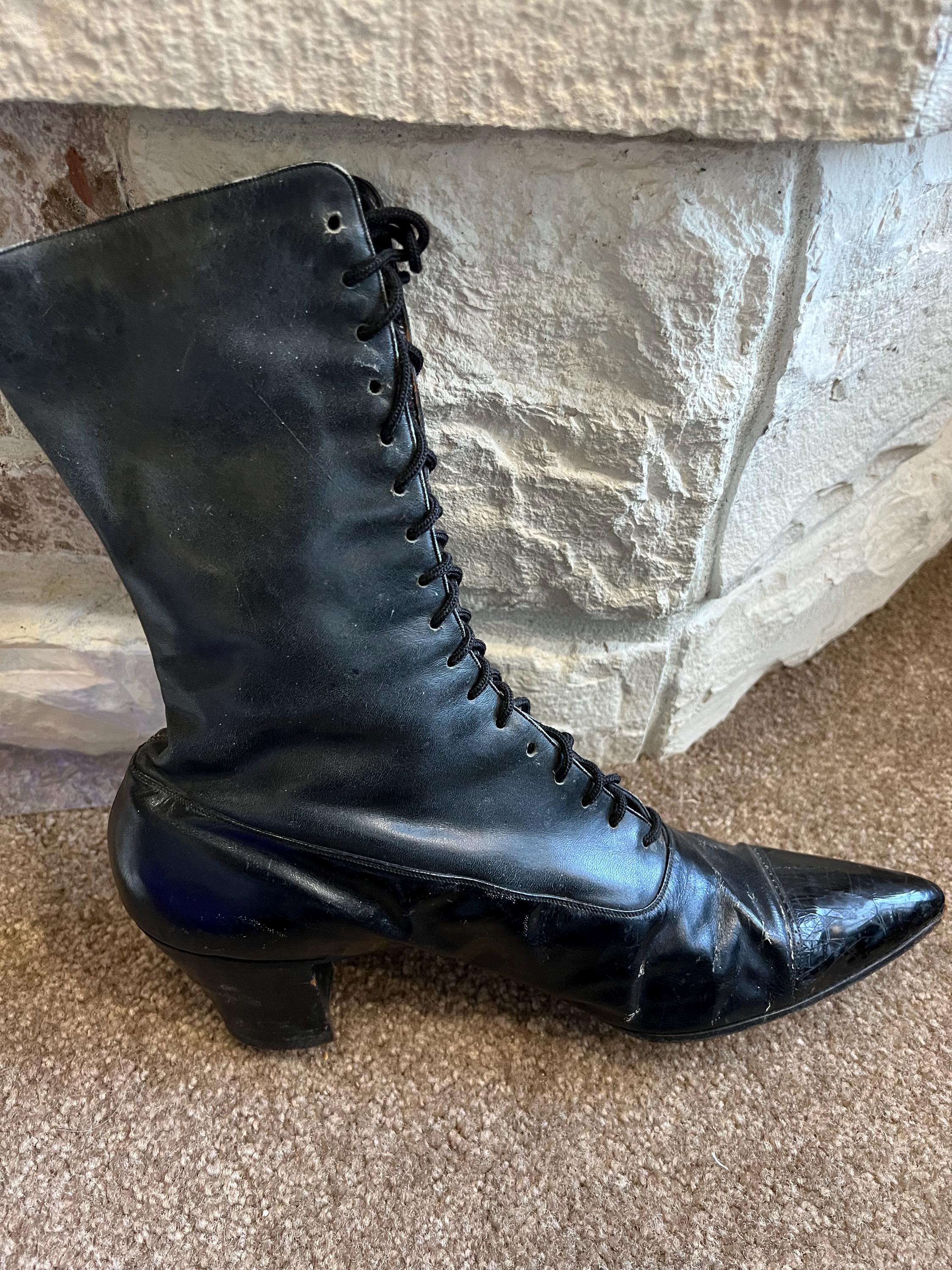Antique Victorian Black Leather Lace-up Boots - Women's