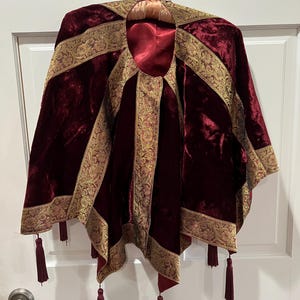 Vintage Burgundy Velvet Capelet | Regal Gold Embroidered Cloak | Renaissance Costume or Ceremonial Robe