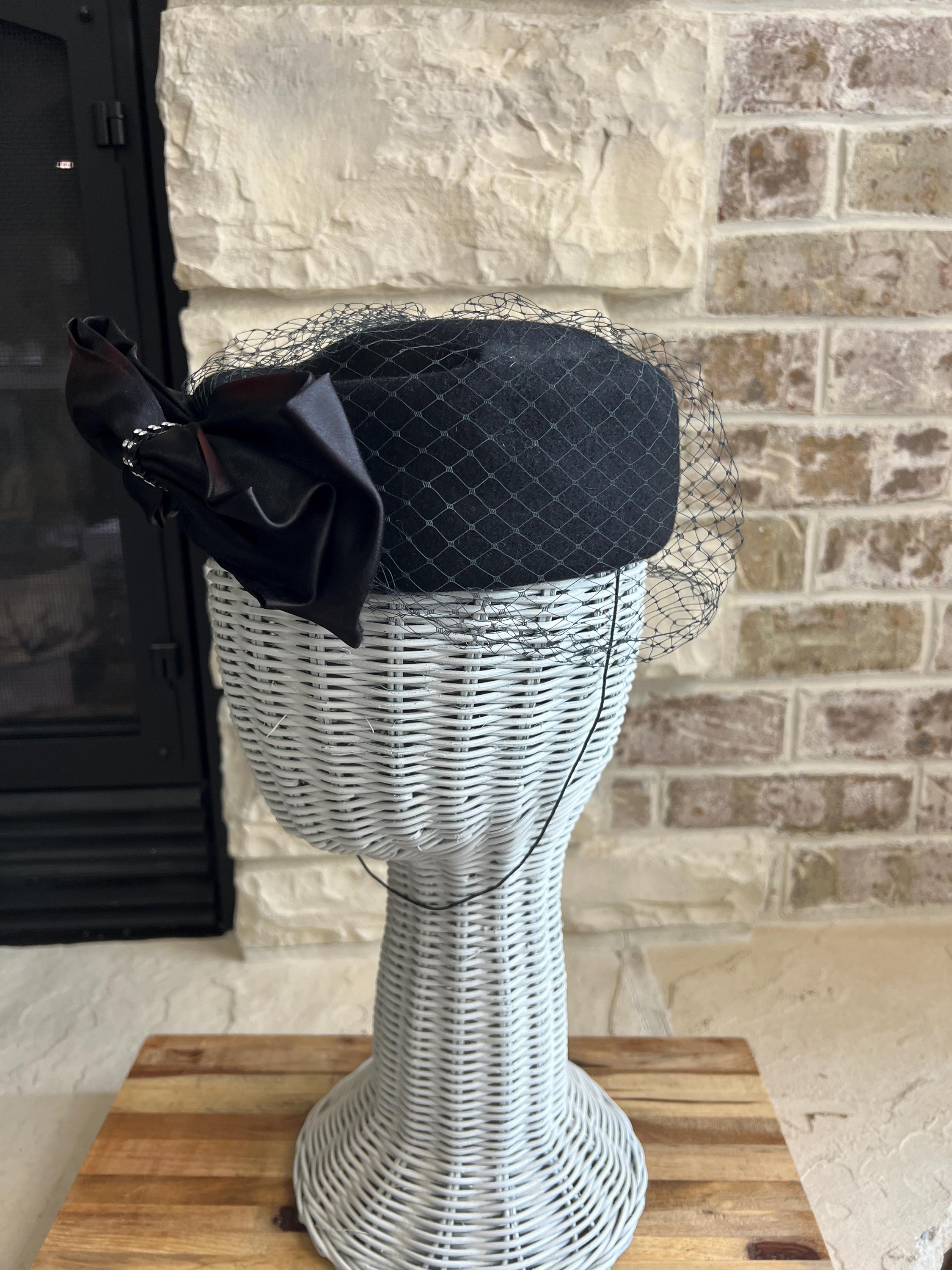 Vintage 1950s Lancaster Wool Hat With Veil and Rhinestone  display picture 1