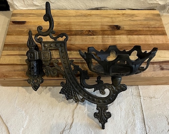 Victorian Cast Swivel Iron Kerosene Oil Lattern Holder ~ Rustic Farmhouse Decor ~