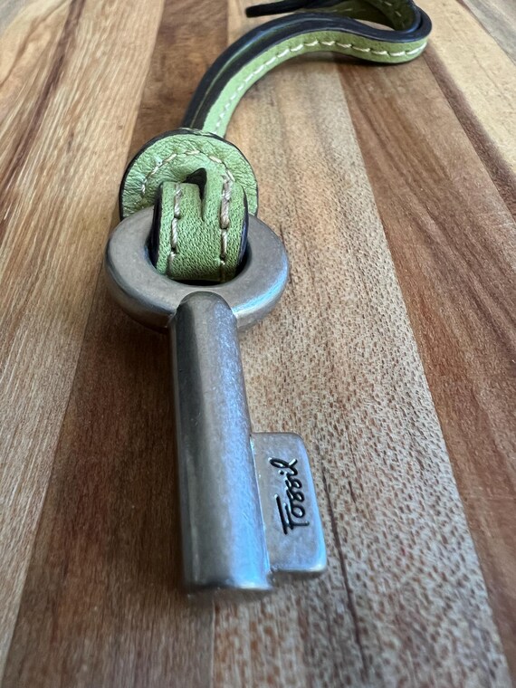 Vintage Fossil Key Keychain: Green Leather Bag Ch… - image 3
