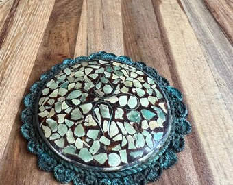 Vintage Turquoise Mosaic Medallion – Southwestern Stone Inlay Hanging Plaque
