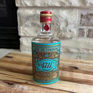 Rare Find Perfume! No 4711 Eau De Cologne Bottle GLOCKENGASSE Cologne On Rhine Kolnisch Wasser ~ Vintage Perfume! Almost Full ~ Full Size