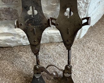 Metal Ice Skates from 1930's ~ Union Hardware Co ~ Torrington Conn ~ Size 10 ~ Rare find!