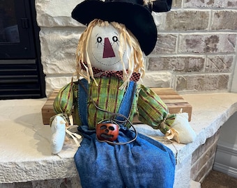 Sitting Scarecrow with Pumpkin Necklace ~ Plush Scarecrow for Halloween, Thanksgiving, Fall Decor
