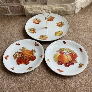 Vintage Hutschenreuther Bavaria Porcelain Plate Set: Hand-Painted Fruit & Gold Trim