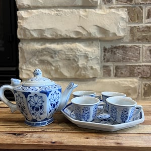 Vintage Chinese Blue & White Porcelain Tea Set: Dragon Teapot, Lotus Motif