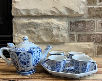 Vintage Chinese Blue & White Porcelain Tea Set: Dragon Teapot, Lotus Motif