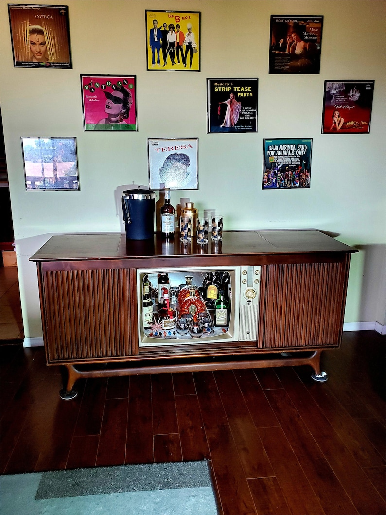 Vintage 1960's Packard Bell Tv Bar Console with built in | Etsy