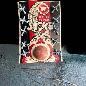 Juego de Jacks vintage, raro, de los años 40 en tarjeta de payaso, regalo nostálgico, MCM, juego de Jack y pelota retro.