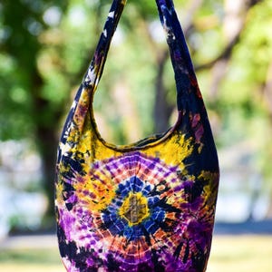 Sling bag, Schwarz und Bunt Batik, Hippie Schultertasche, Tribal style, Hippie Sling Bag, Slouchy Bag, Baumwolltasche, Boho Thai Handmade